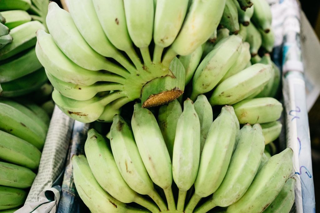 10 beneficii ale bananelor verzi (platan) pentru sănătate