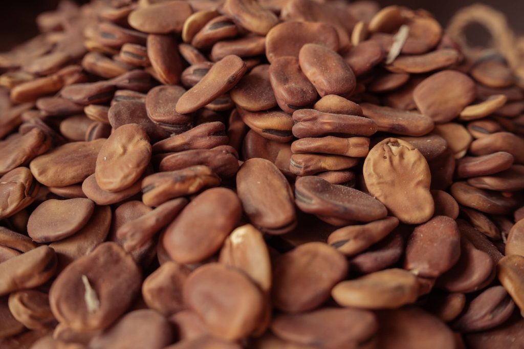 10 beneficii ale bobului (fava) pentru sănătate