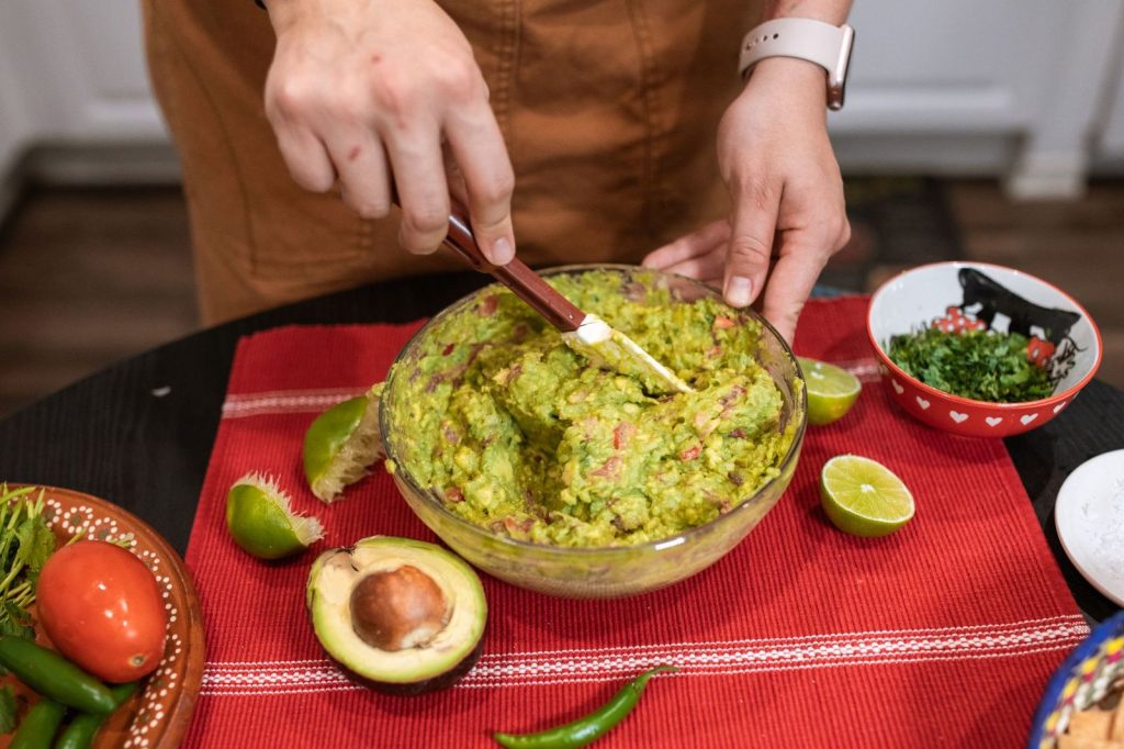10 beneficii ale guacamole